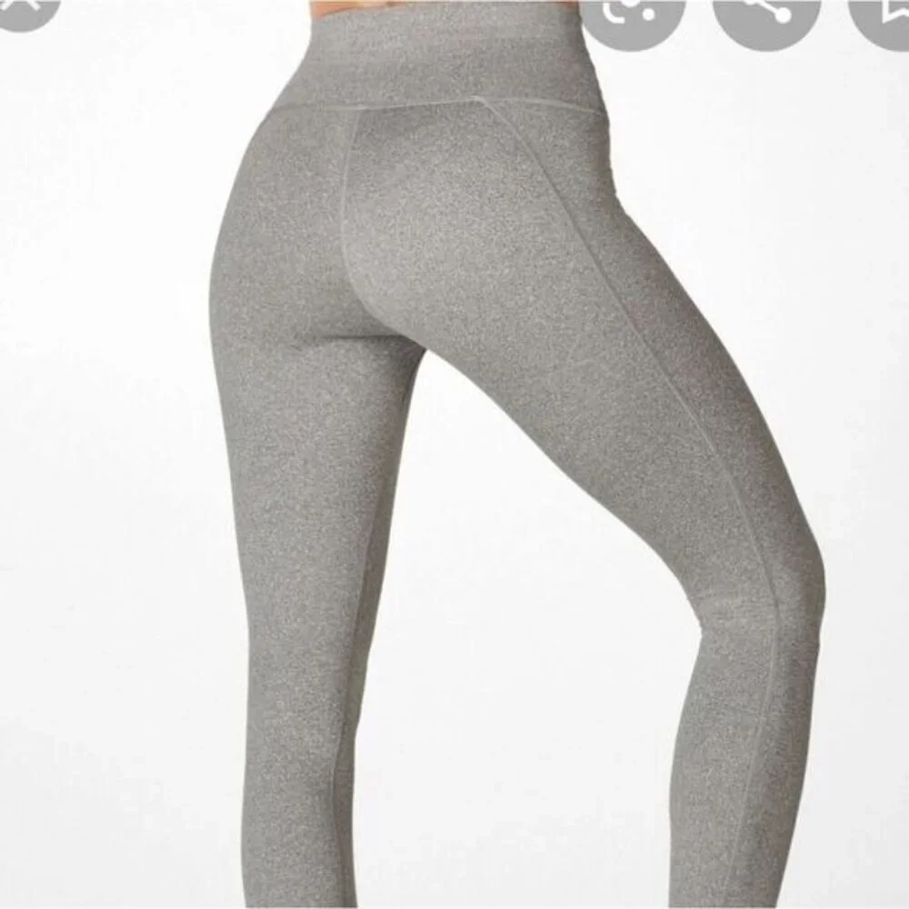 NWT Fabletics Leggings Medium Powerhold 7/ 8 High Waist Gray Gymcore Athleisure - Picture 3 of 8